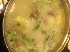 英子狗肉馆-英子补身汤(海兰路店)