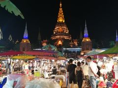 -东南亚风情赶摆街夜市