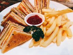 -月亮瓦肆音乐酒吧(环山路店)