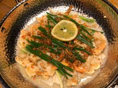 锅里的脆脆虾-吃饭皇帝大土家民族菜(正大广场店)