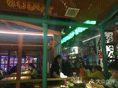 -尚品小土屋涮毛肚(李沧万达店)