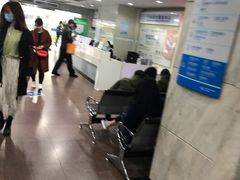 -浙江大学医学院附属口腔医院湖滨（延安）院区