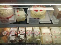 -红宝石·鲜奶小方·海派西点房(金杨店)