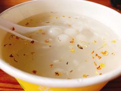 酒酿圆子-忆秦园小笼包(惠山古镇总店)