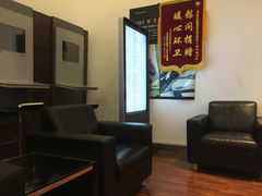 -奔驰北京极光星徽(四元桥店)