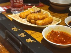 -老牌坊云南鱼豆花火锅(爱建店)