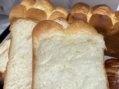 -HOT CRUSH趁热集合·现烤面包(上海环球港店)