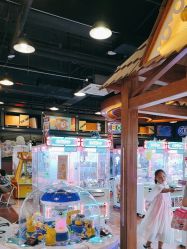 -卡通尼乐园(宝山龙湖天街店)