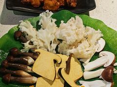 -钢管厂五区小郡肝串串香火锅(梅川路店)