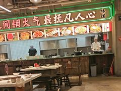 -红九格老火锅(三峡广场店)