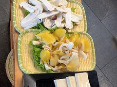 -有一锅·野生菌黑山羊腊排骨火锅(古城北门店)