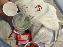 -海底捞火锅(宝龙广场夜宵主题店)