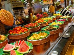 -钱小奴海鲜自助黑金店(杭州滨江龙湖店)