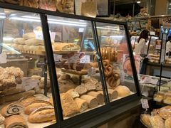 面包甜点陈列柜-Ole 面包房(华润万象城店)