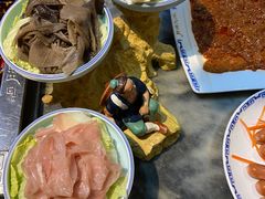 -月满大江经典成都火锅(麻城店)