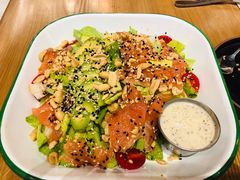 牛油果三文鱼沙拉-HELLO 27 意面·沙拉·帕尼尼