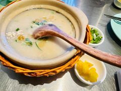 潮界生滚牛肉粥-潮界(虹桥新天地店)