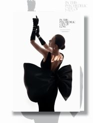 -至臻微拉婚纱摄影