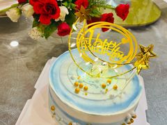 -黄浦江游览十六铺3号码头网红自助餐