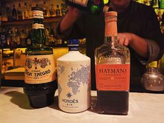 -城墙外BAR