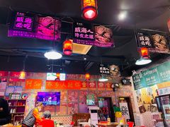 -蚝堡海鲜·威海菜·海肠捞饭·烧烤·亚洲吃蚝公司(幸福门店)
