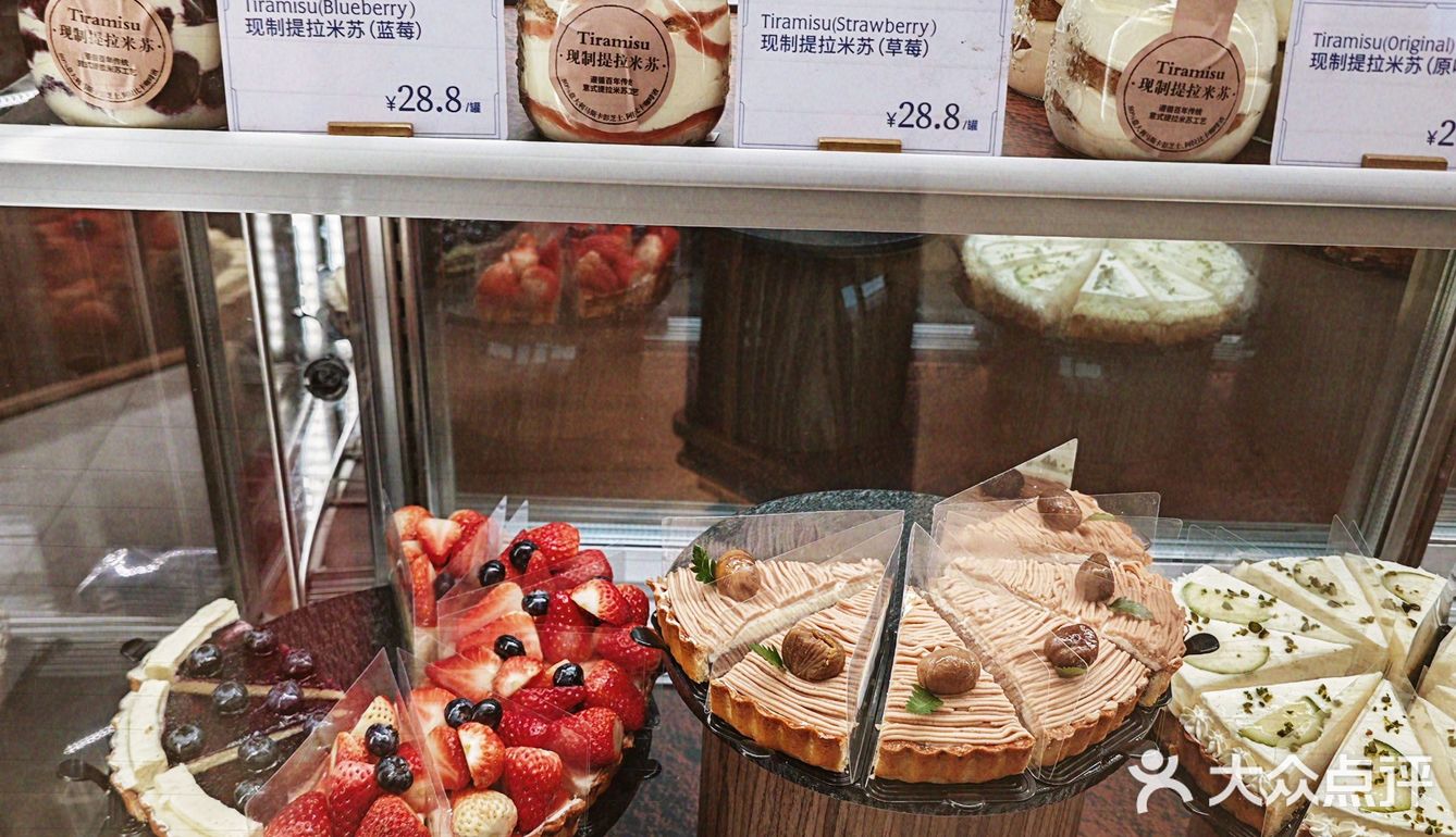 渝州宾馆周边美食，两家面包甜点烘培爆火