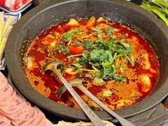 -灶知轩湘西石锅鱼(万佳广场店)