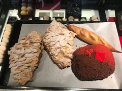 覆盆子荔枝蛋糕-Salon de The de Joel Robuchon(外滩18号店)