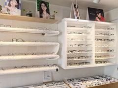 -天空之镜眼镜店蔡司依视路授权店(天通苑店)