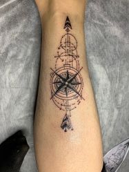 -椿树下·Tattoo纹身工作室