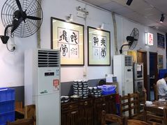 大堂-飞尝蚝·顺德菜·鱼生(顺德总店)