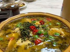 -回头客餐厅·家的味道农家菜·虹鳟鱼·铁锅炖(雁栖湖店)