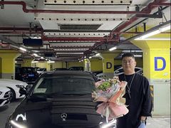 -上海星瀚奔驰4S店(长寿路店)