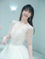 -Renee芮亦婚纱