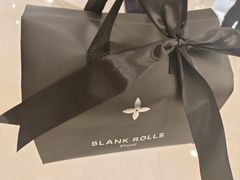 -白蘭BLANK(杭州湖滨银泰in77C区店)