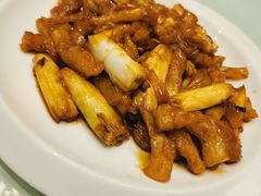 葱烧蹄筋-金春禧·鲁菜海鲜(延吉路万达店)