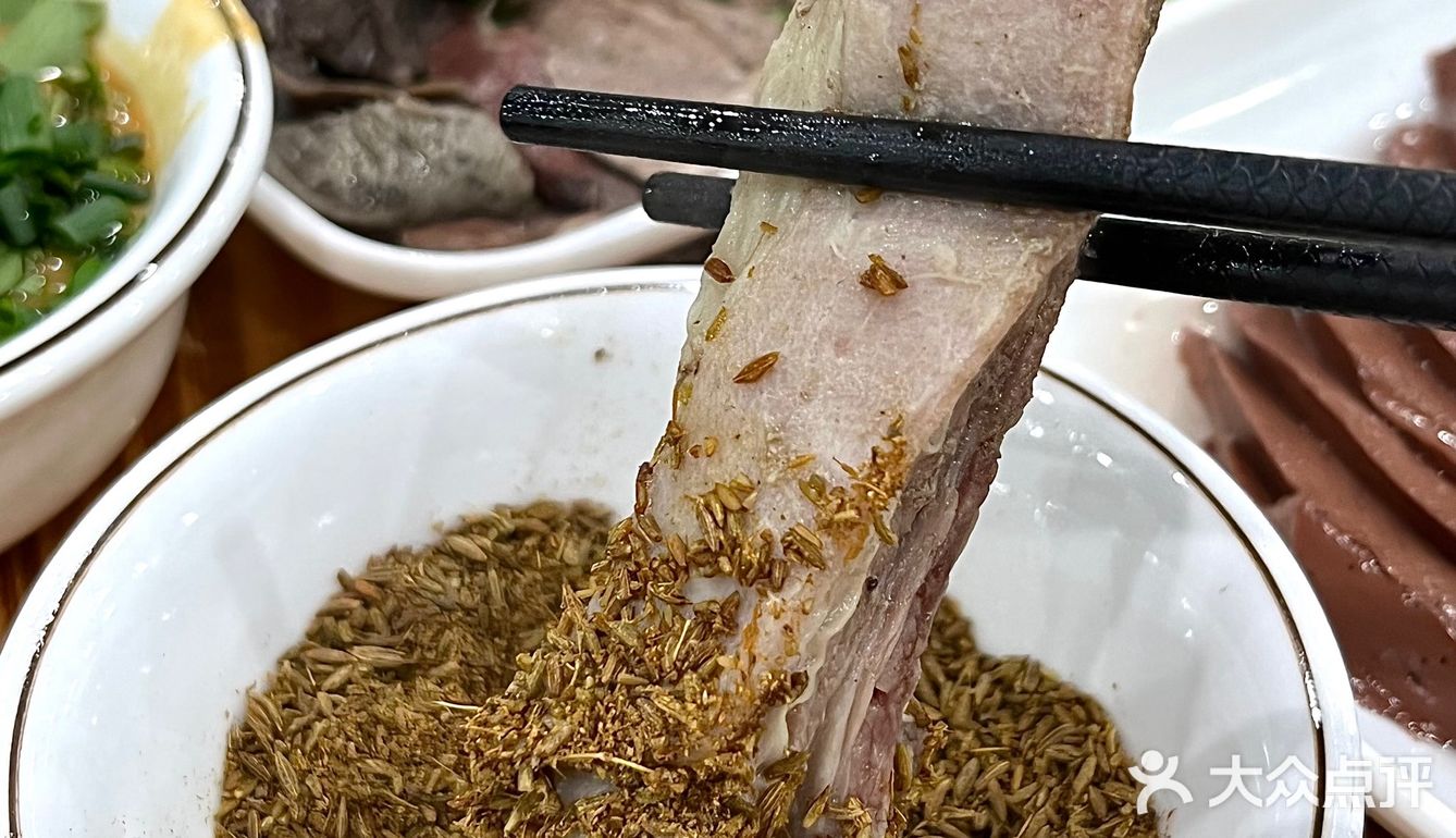 在杭州！！我会去吃5678…回的羊肉炉🐑