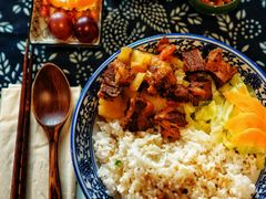 红烧牛腩饭-蜗牛小馆醉乡民谣云南菜(惠新西里店)