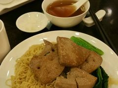 豬潤撈幼麵-丽的面家(多宝路店)