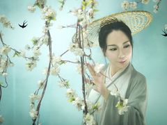 -九月鹰飞汉服摄影工作室