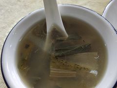 -荔枝红五号农庄