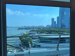 -苏州金鸡湖中茵皇冠假日酒店