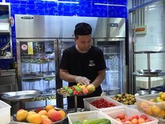 自助取餐区-日进一片海.生腌海鲜火锅.宵夜烧烤(三里屯总店)