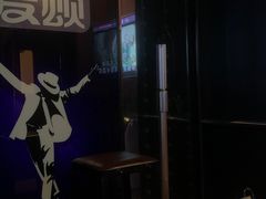 -唱吧麦颂KTV(松江五龙商业广场店)