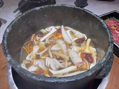 -芸山季·云南山珍菌火锅(人民广场来福士店)