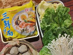 -沙胆彪炭炉牛杂煲(成都玉林店)