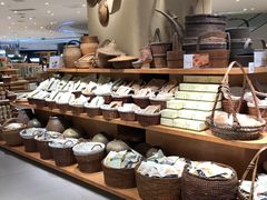 -七鲜超市(瑞虹天地太阳宫店)