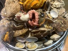 -锅老头海鲜铁锅炖