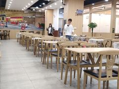 -江城燕子大排档(江汉路步行街店)