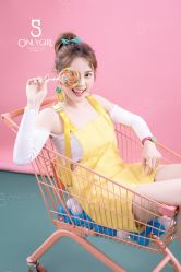 -onlygirl摄影美学馆高端定制(江滩店)